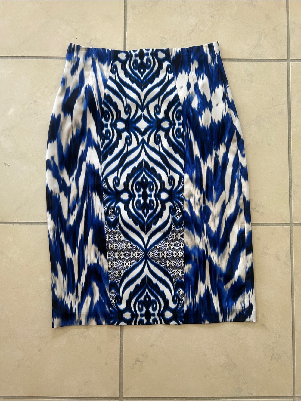 Eva Mendez New York & Company Blue and White Printed Pencil Skirt